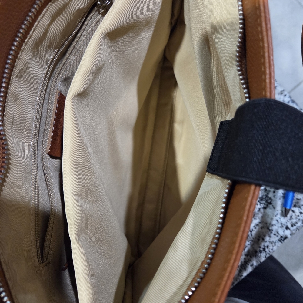 Genuine Leather Tote Bag with Laptop Compartment - Picture 14 of 15